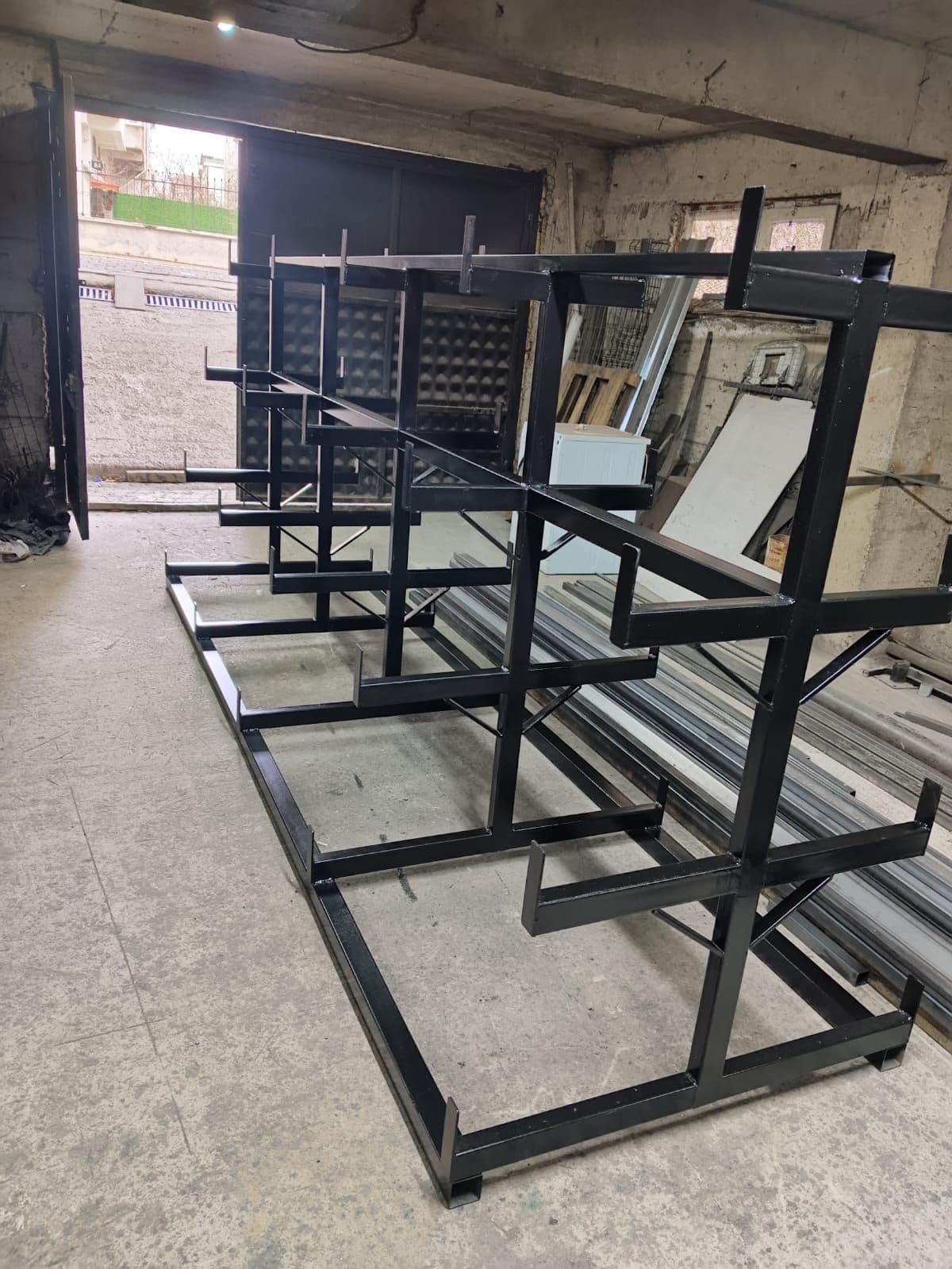 Lazer Kesim Nedir? Fiber Lazer vs CO2 ve Uygulama Rehberi